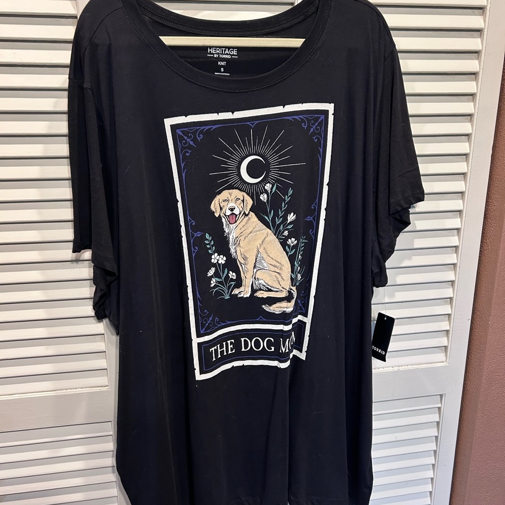 Torrid Black Mystical Tarot Dog Tee Size 6
